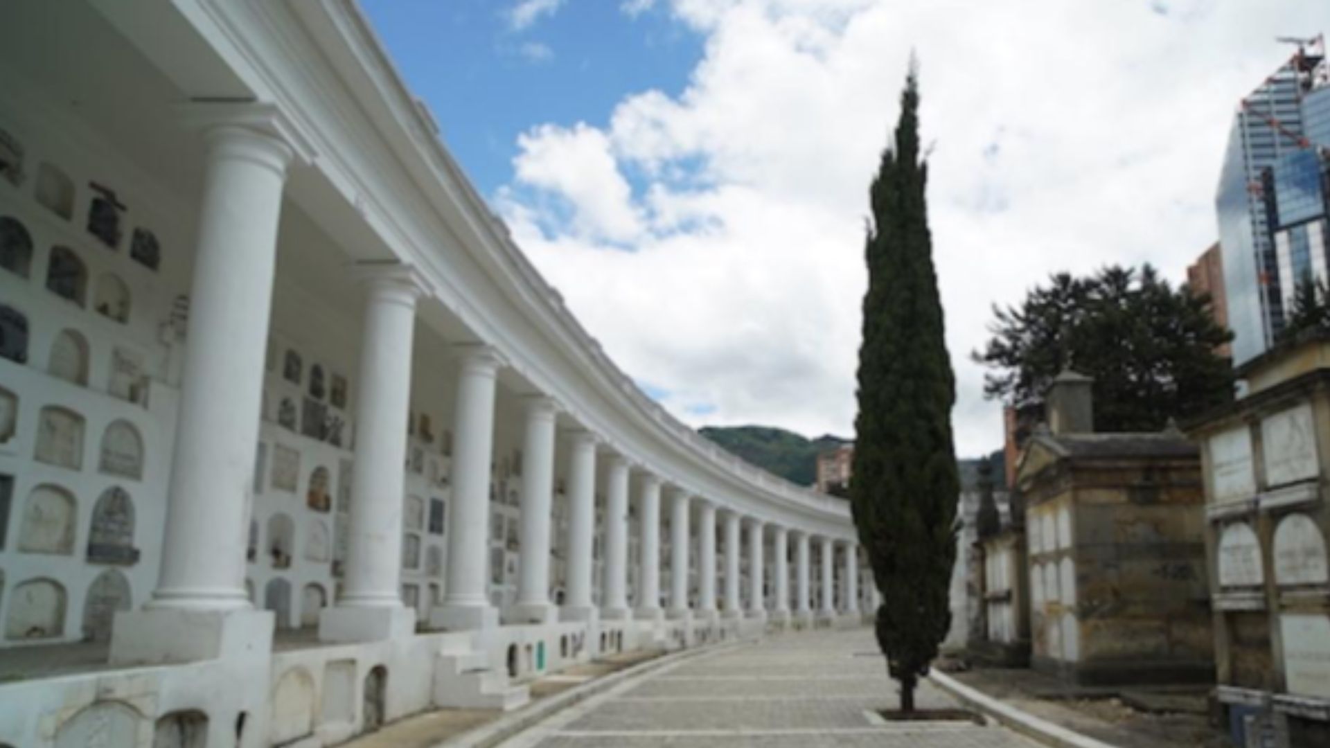 ¿Cuánto tarda un proceso de cremación y la posterior entrega de cenizas?