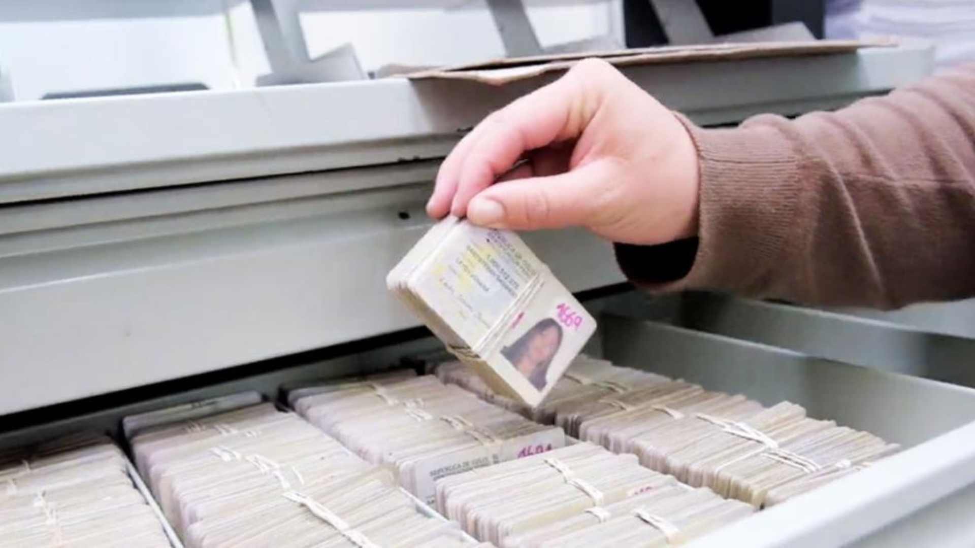 ¿Cómo encontrar un documento perdido en Bogotá?