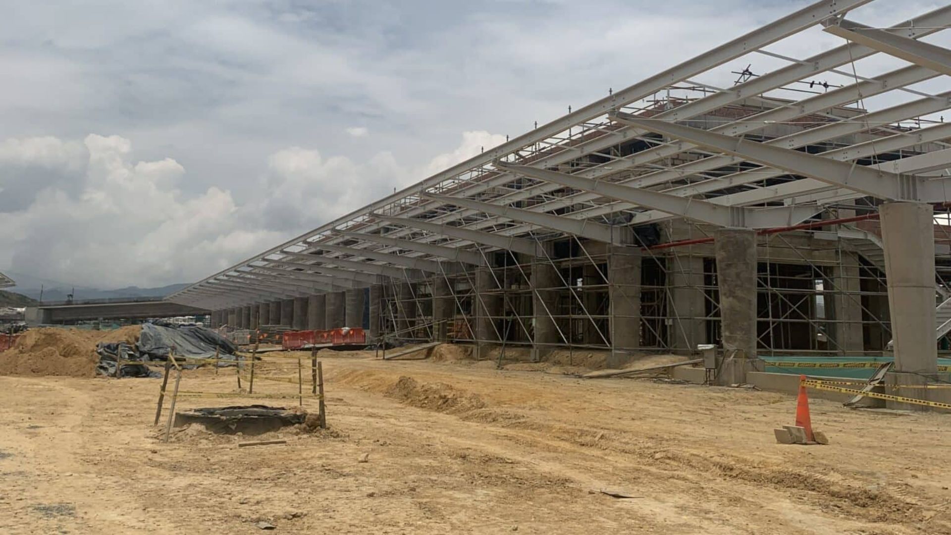 Retrasos en las fases 2 y 3 de TransMilenio en Soacha: un patio portal sin troncal para los buses