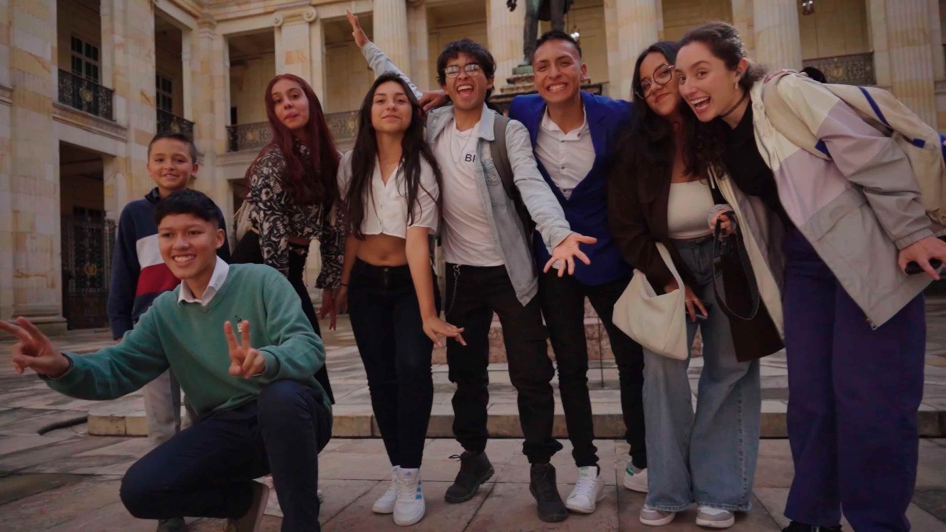 ¡Sé parte de los amigos de Bogotá y de Distrito Eureka!