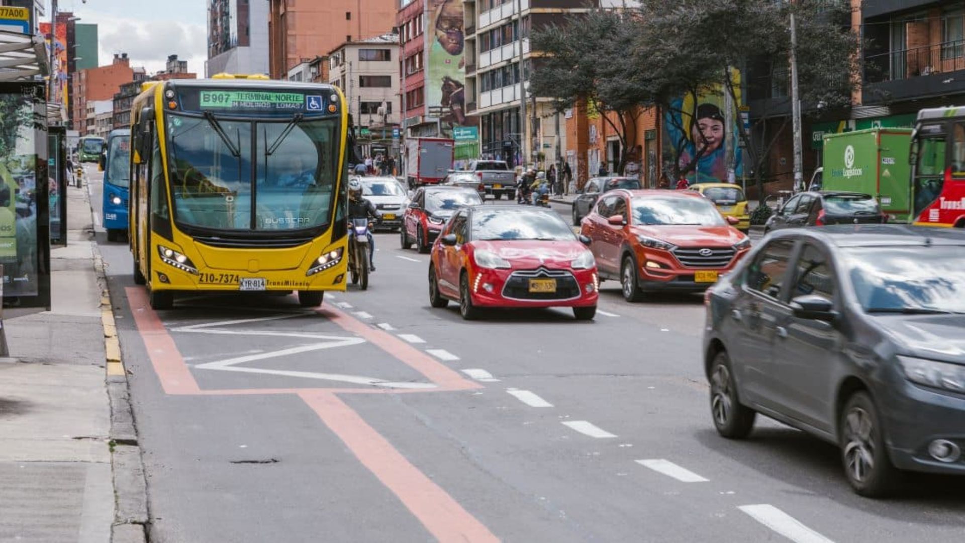 Multas por invadir el carril preferencial de la carrera Séptima en Bogotá: ¿Cuándo inician?
