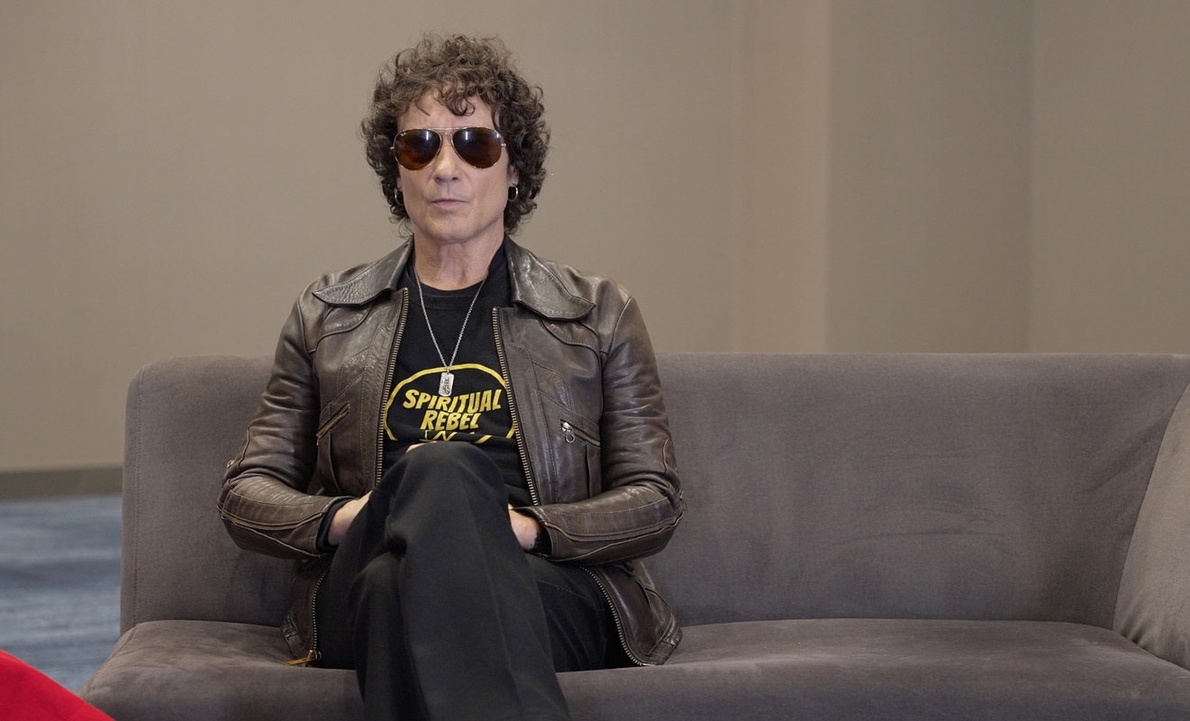 Enrique Bunbury presenta ‘La carta’: un puente íntimo con sus seguidores