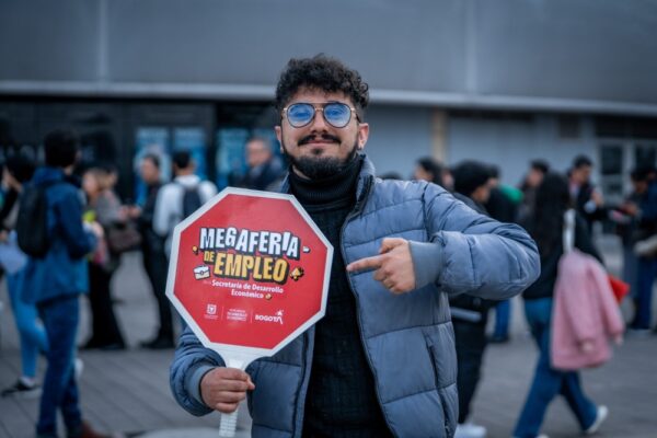 Bogotá abre 15.000 oportunidades laborales en la Mega Feria de Empleo 2025: así puede participar