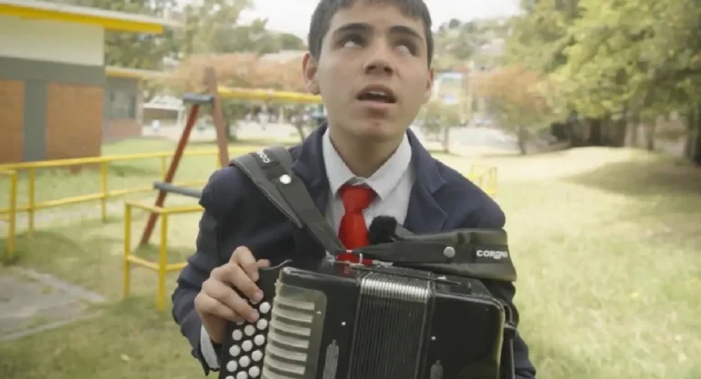 Grupo musical Tus poderes tu mundo