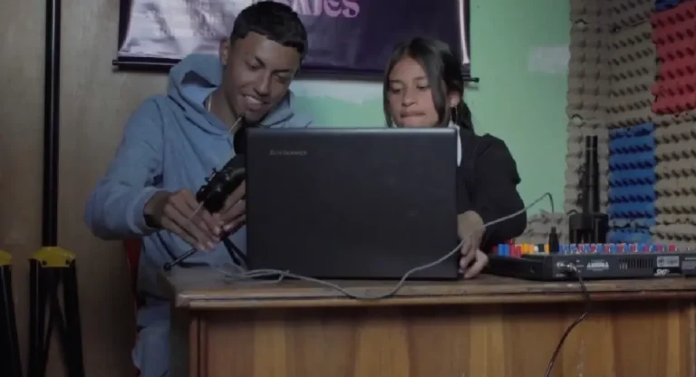 Podcast Tus poderes tu mundo