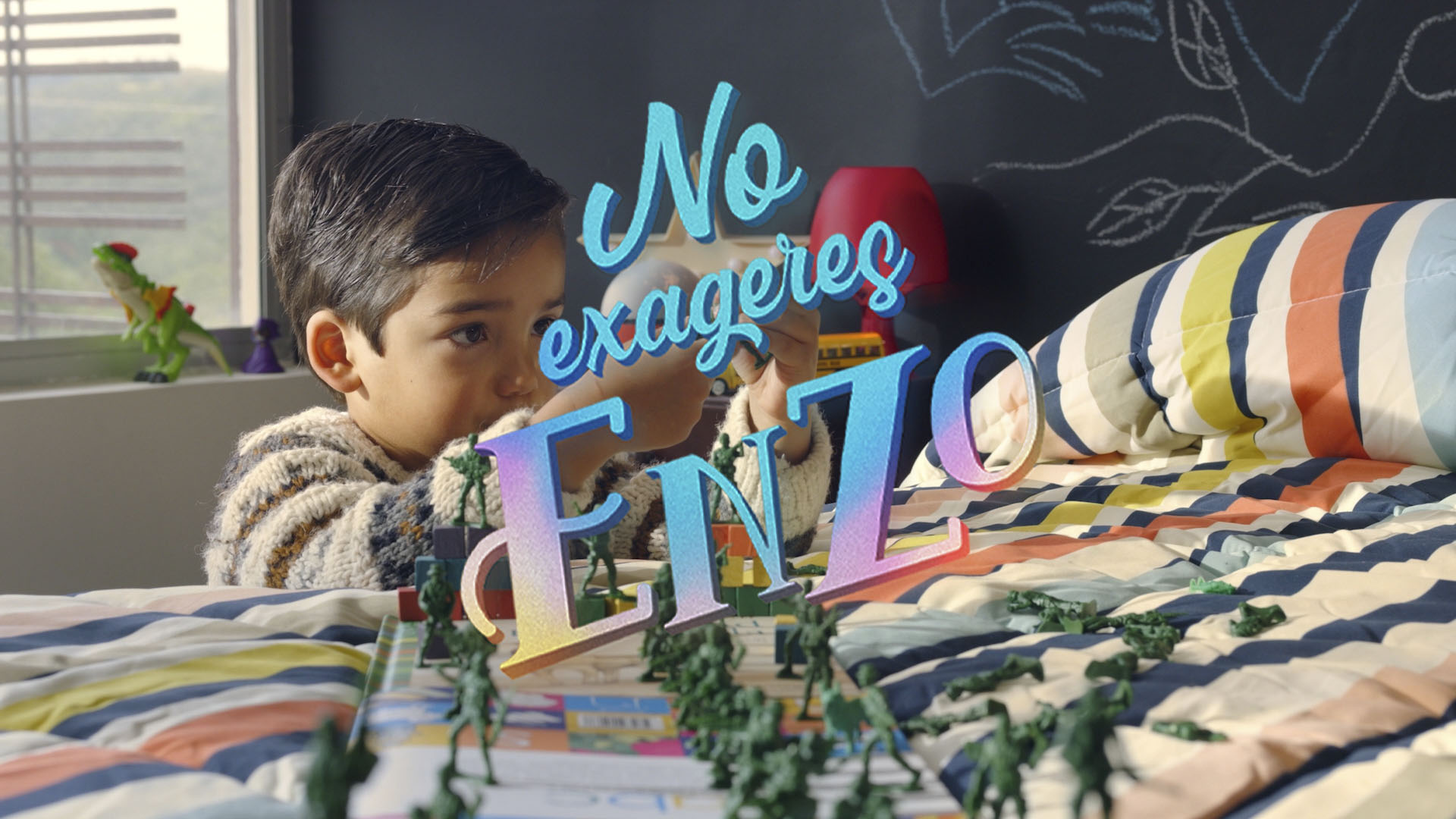 En la imagen se ve a Enzo, el niño protagonista, y el logo de la serie.