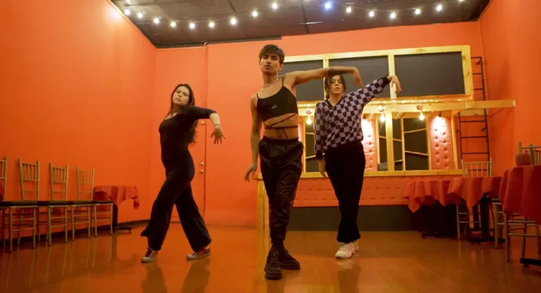 Pisando Fuerte Kiki House of Nova