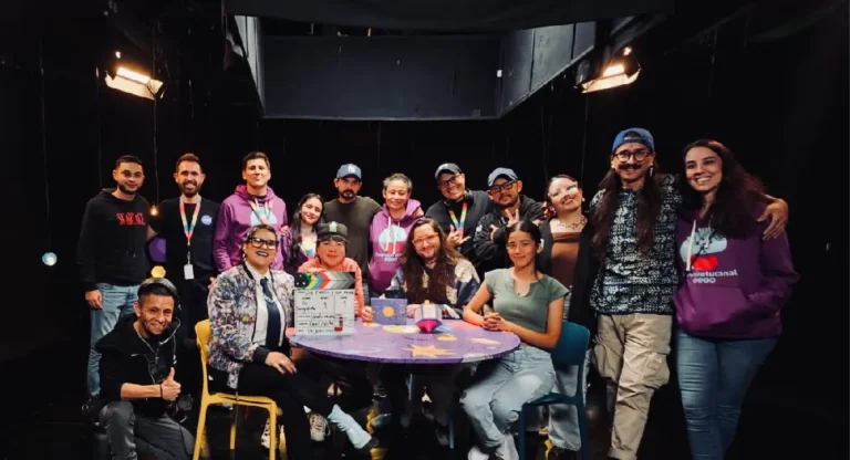 Equipo de De frente y con mente