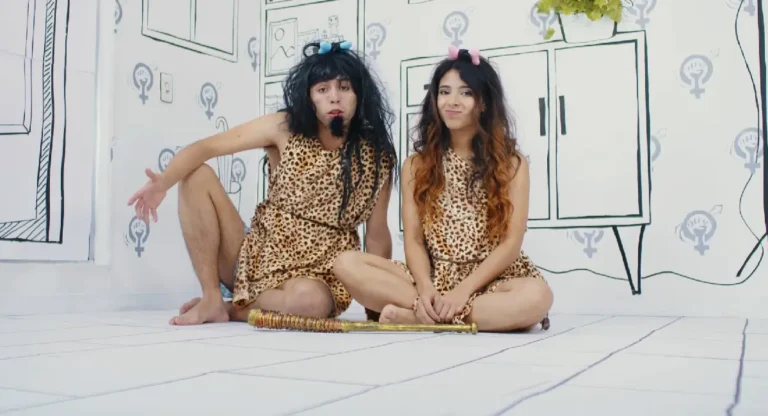 Manu y Mica Divergente