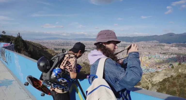 Alejo e Isa de Distrito Eureka