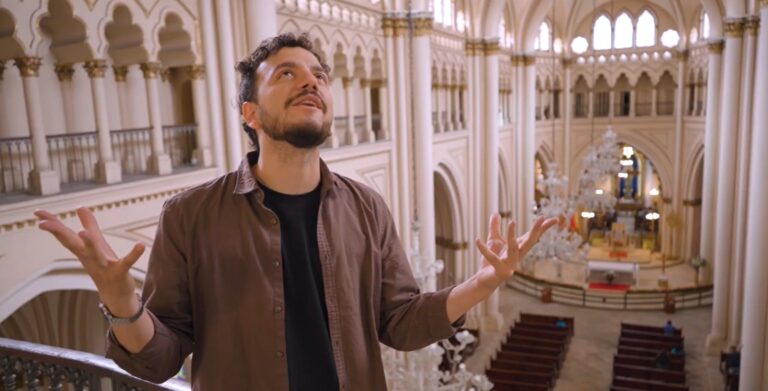 La Plaza de Lourdes es el lugar donde conviven fe, barrio y contracultura en el Bogotario