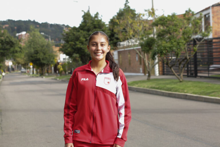 “Bogotá siempre me ha dado la oportunidad de crecer como futbolista”: Daniela Garavito