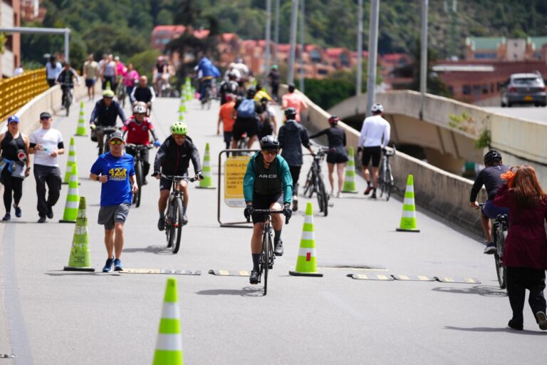 La Ciclovía de Bogotá se renueva en 2026 con nuevas experiencias para los usuarios