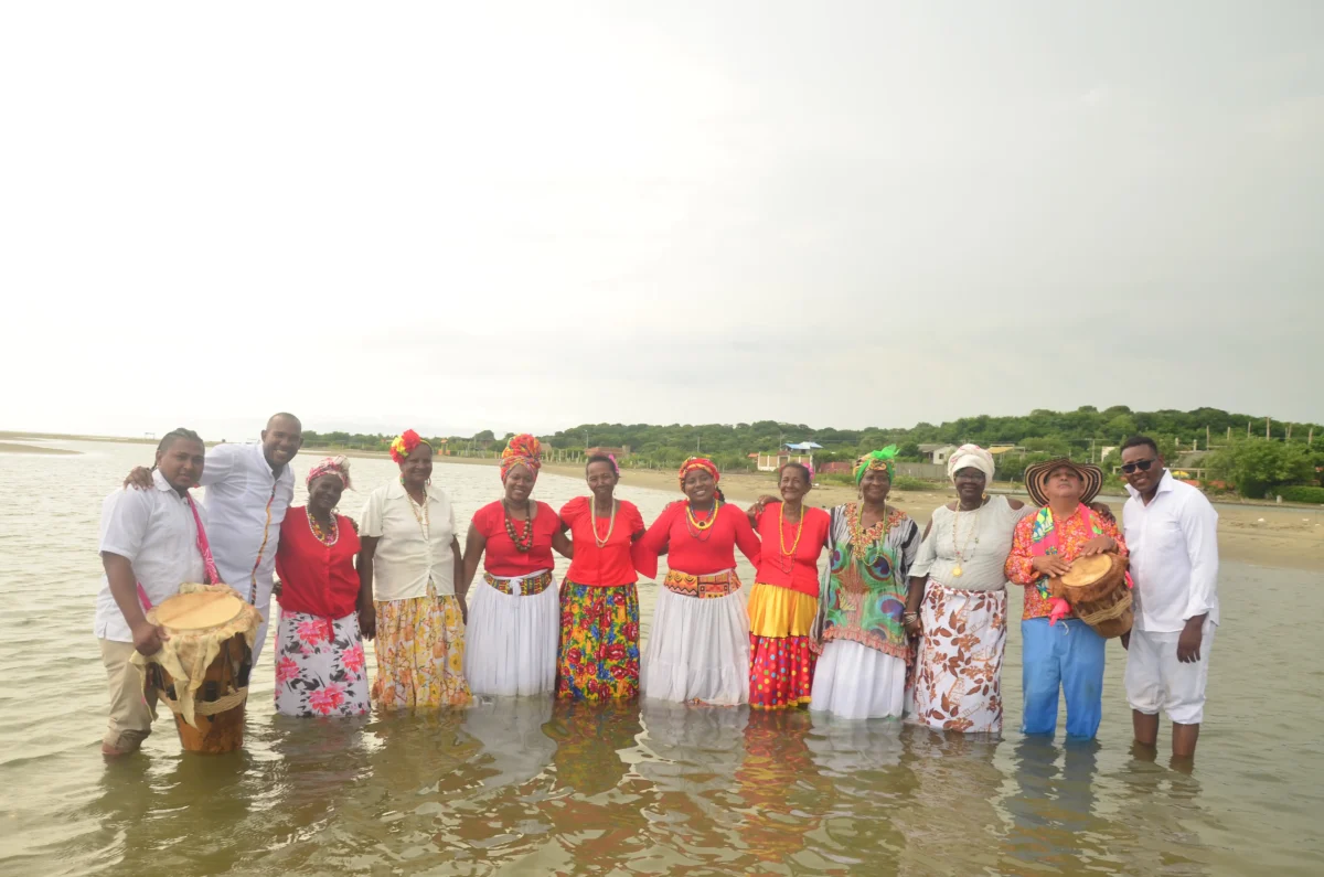 Anónimas & Resilientes