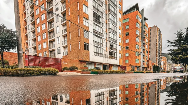 ¿Por qué está lloviendo todas las tardes en Bogotá?