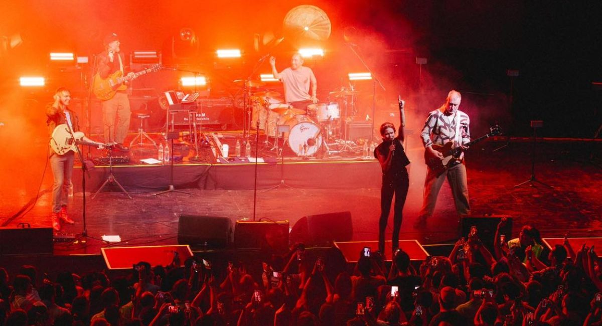 The Cardigans en concierto.