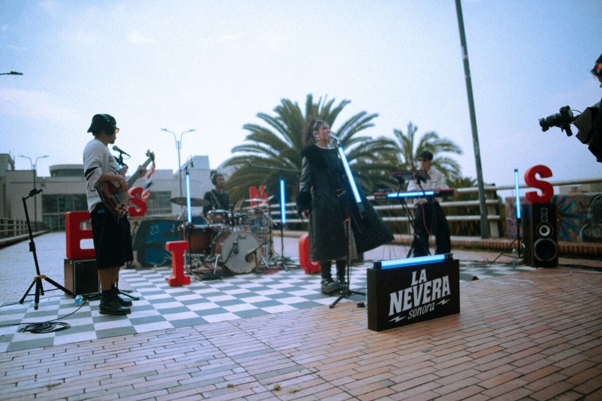 More - La Nevera Sesiones