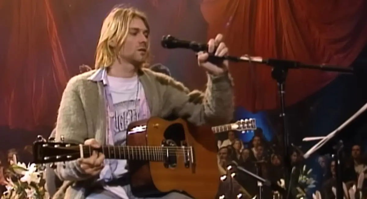 Kurt Cobain cantando en vivo en MTV Unplugged, 1993
