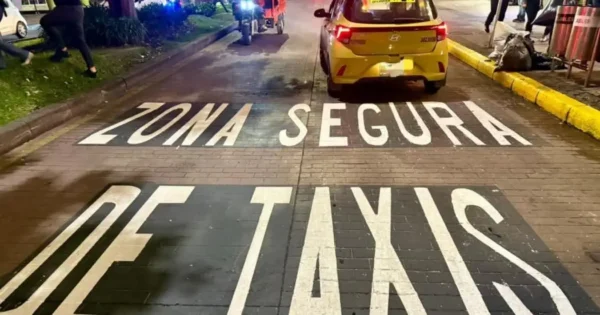 ¿Cómo funcionan las ‘Zonas seguras de taxis’ en Bogotá?