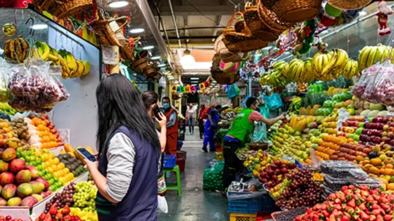 Las plazas de mercado, un punto de encuentro de la cultura gastronómica colombiana