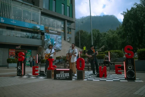 Oh’laville: el sonido de una amistad que se transformó en una apuesta por el rock alternativo bogotano