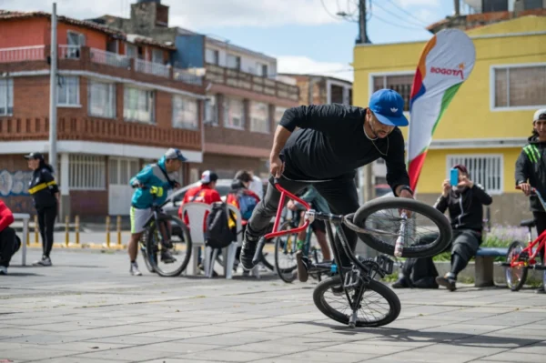 La Cicloviva también se disfruta con arte y deportes alternativos
