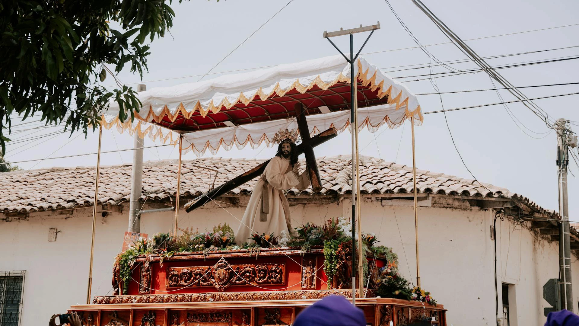 Un Café con Fe explora la Semana Santa desde la historia y la sociedad