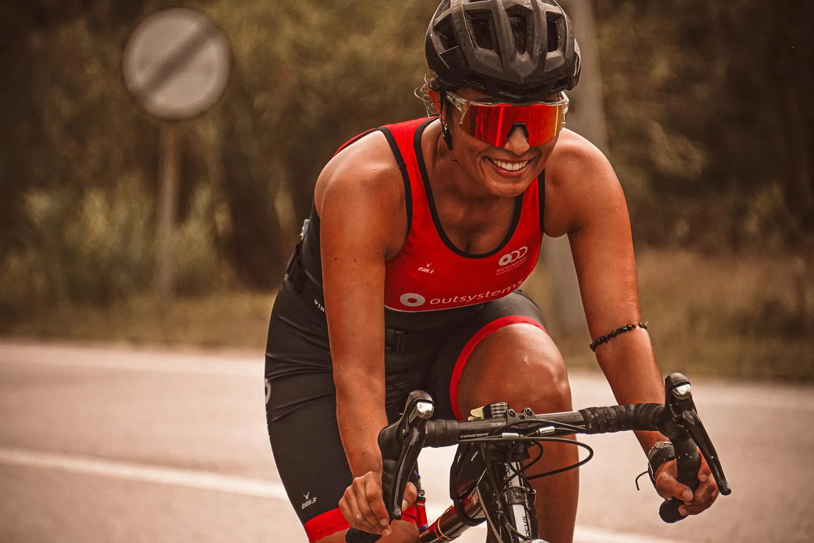 Mujeres ciclistas y rutas seguras: el debate que llega a Audiencias Capital