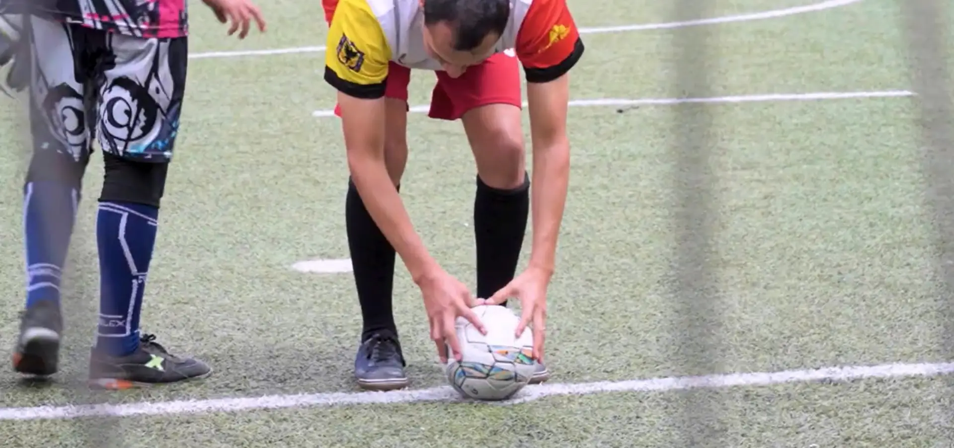 El fútbol para ciegos demuestra que la pasión, la estrategia y el trabajo en equipo van más allá de la visión.