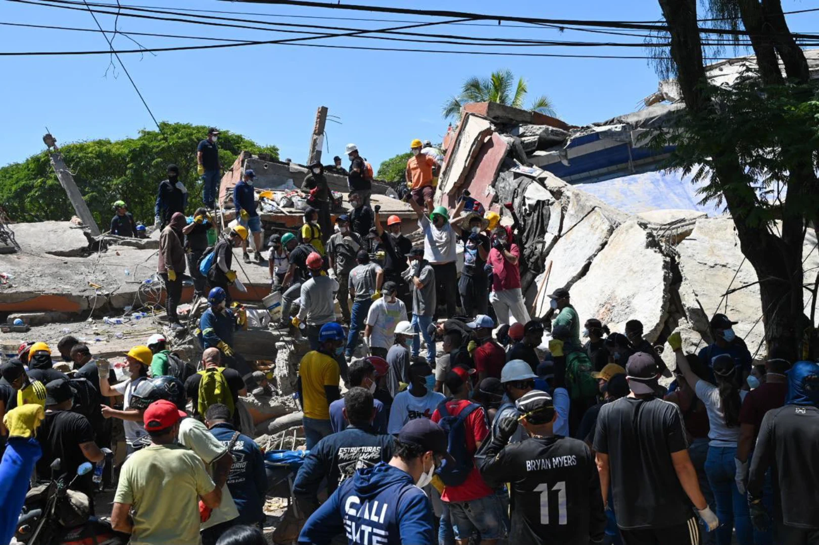 Colombia declara duelo nacional tras terremoto de 7,4