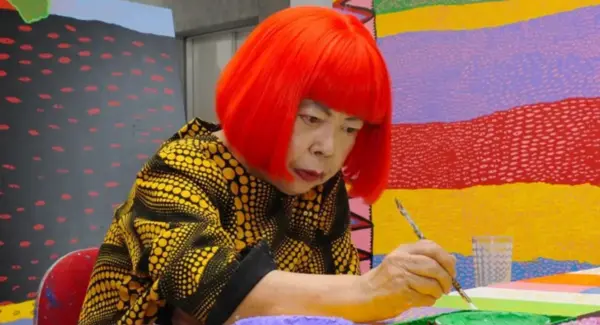 Murió Yayoi Kusama, la artista japonesa que llevó el infinito al arte contemporáneo