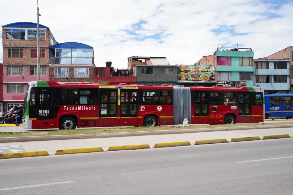 50 buses articulados duales eléctricos