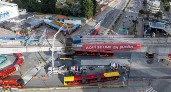 Finalizó la construcción estructural del puente ferroviario en la Avenida Caracas con calle 26
