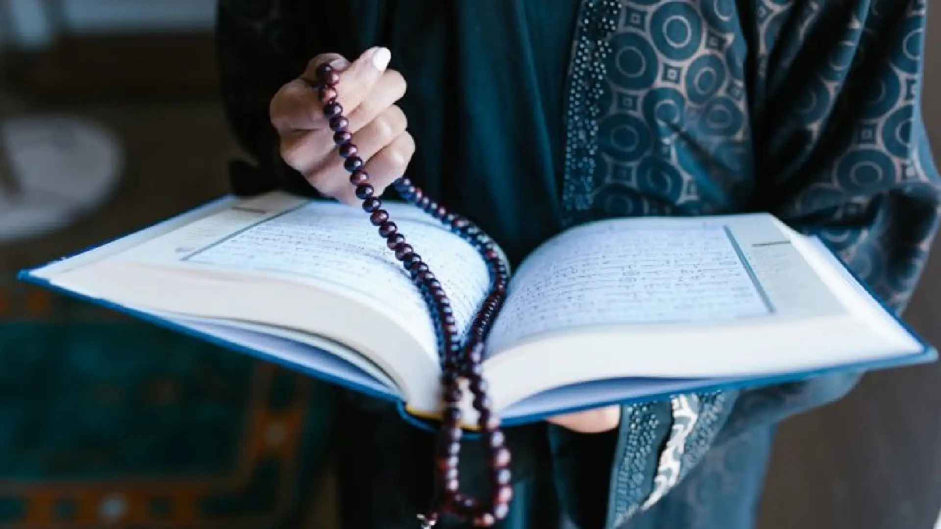 ‘Cree’ explora la diversidad de credos, ritos y formas de espiritualidad que conviven en Bogotá.