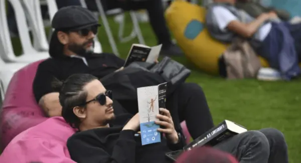 Aire libre, libros, música y poesía: el evento que no se puede perder en el Parque de los Novios