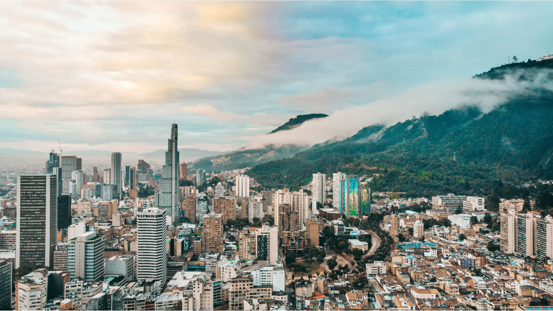 El Mes del Patrimonio 2026 llegará a su cierre con un foro que reunirá conversaciones sobre la memoria, la sostenibilidad y el futuro de Bogotá.