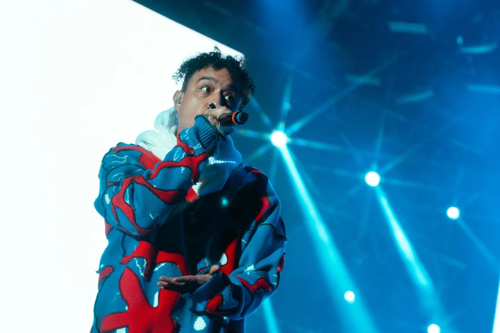 Zof Ziro y el poder de conectar con el público a través del rap