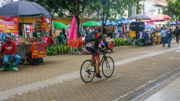 Cicloviva recorrerá Colombia sobre ruedas con historias de viajeros en bicicleta