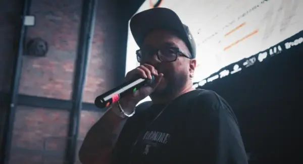 De las fiestas de barrio a la industria del rap: Jonpi, una vida impulsando el hip hop bogotano
